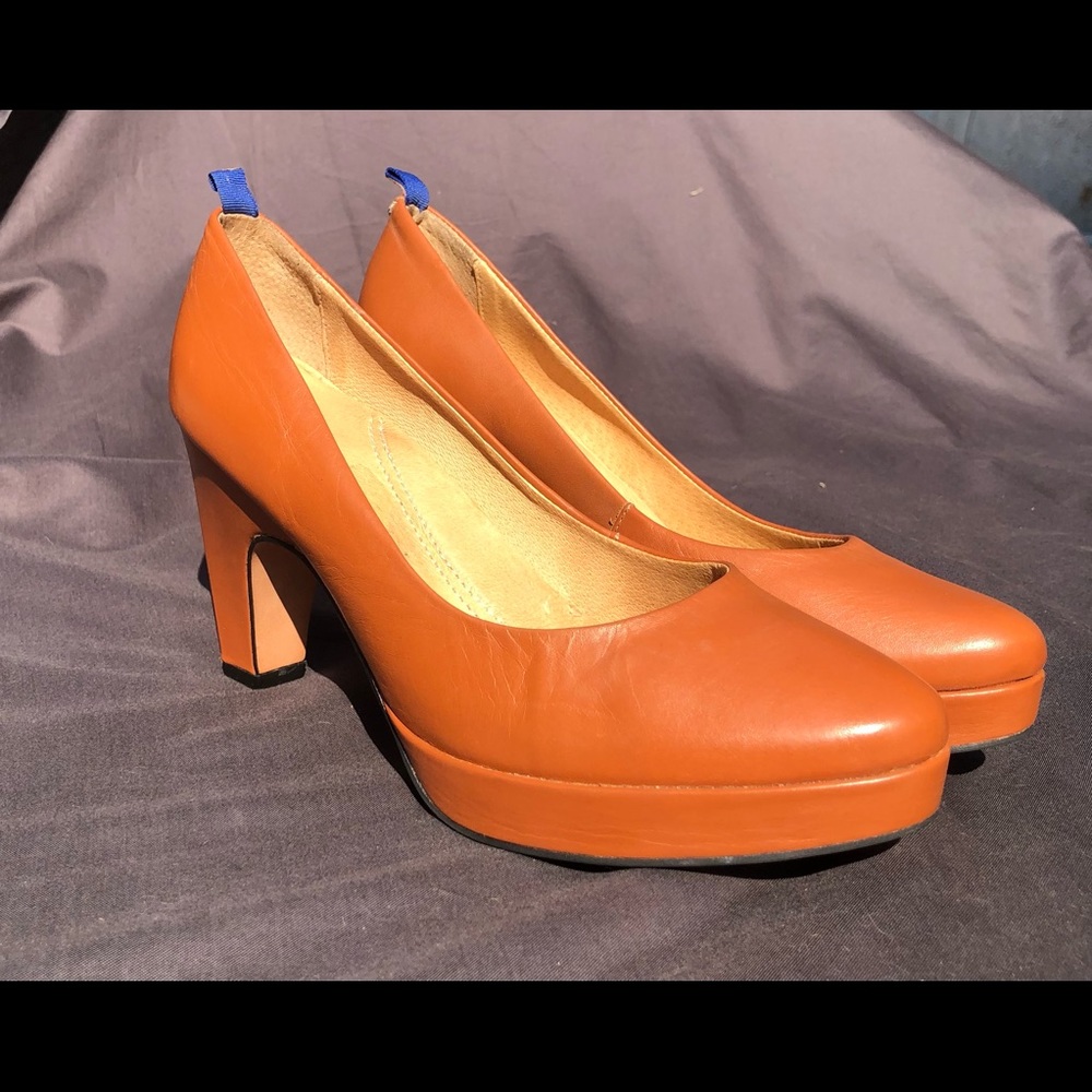 Dr. Liza Tan Pumps